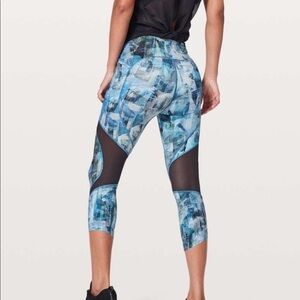 Lululemon On Pace Crop 21” Leggings Size 2 Sun Dazed Blue Multi Side Pockets
